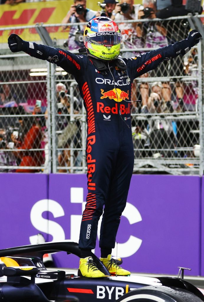 Sergio Pérez Lascia Red Bull