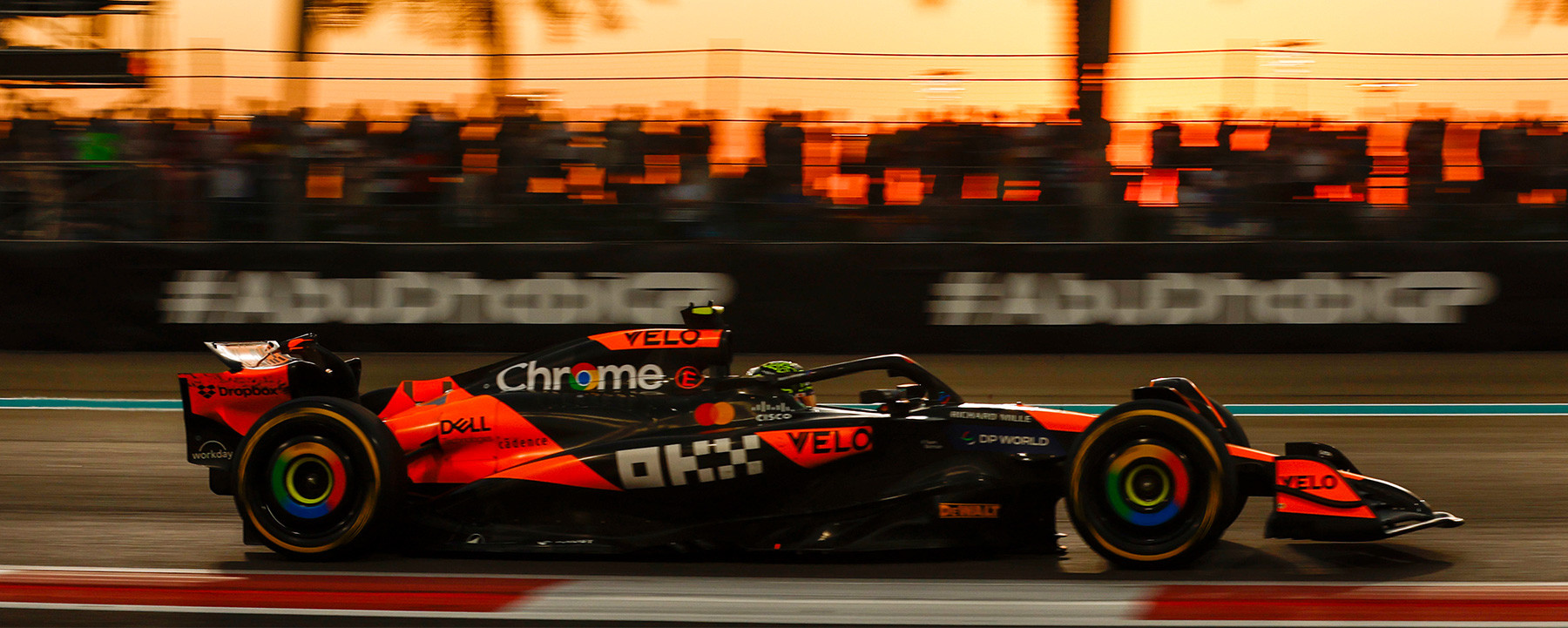 McLaren trionfa ad Abu Dhabi