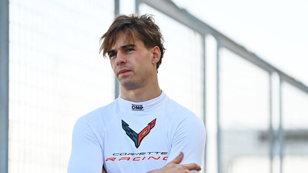 Nicolás Varrone in azione durante i test F2 con Van Amersfoort Racing
