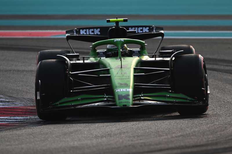 Qualifica Abu Dhabi: Red Bull ipoteca la pole, McLaren c'è