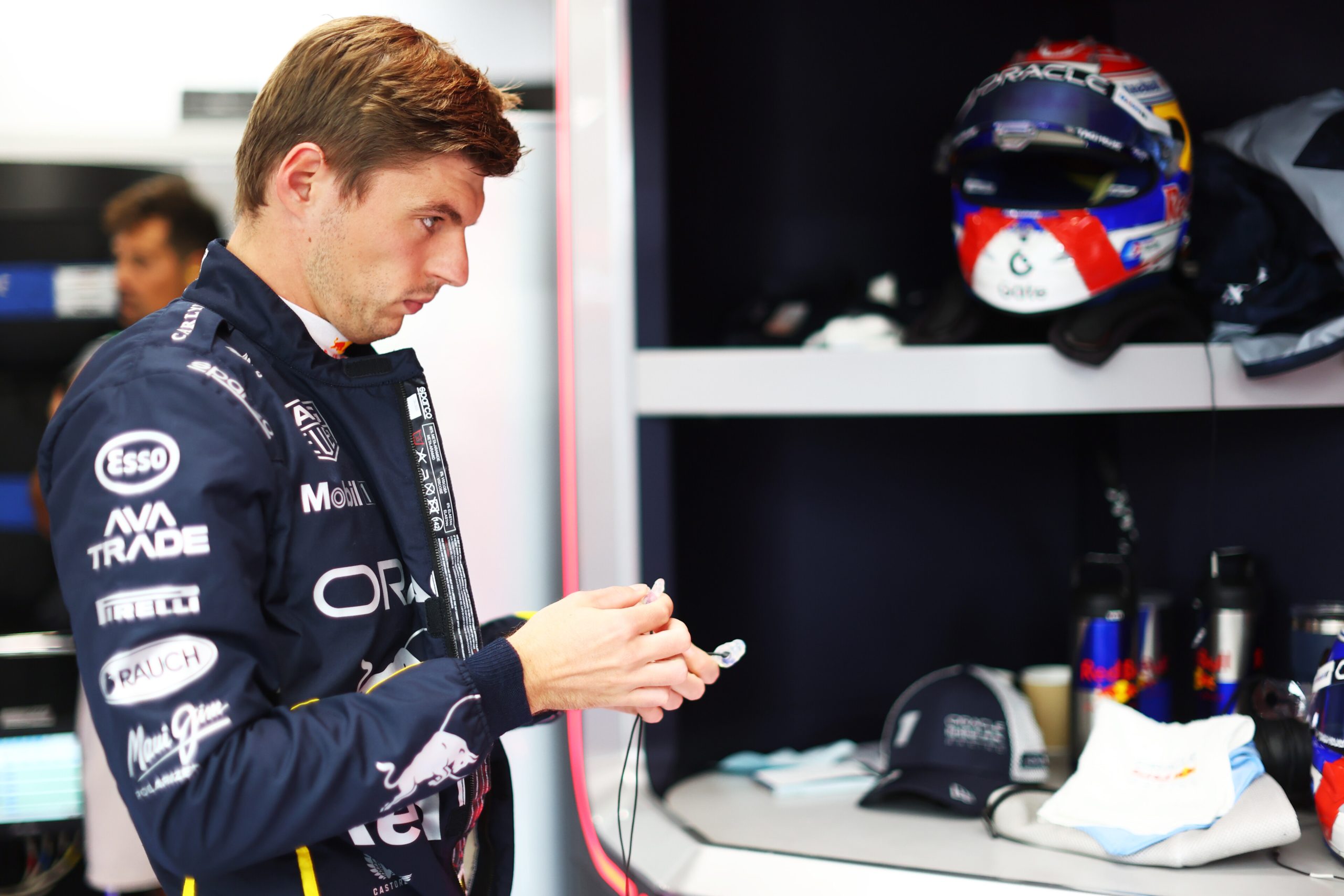 F1 2026: Verstappen Abbandona il #1 per il #3, Lando Norris Campione del Mondo