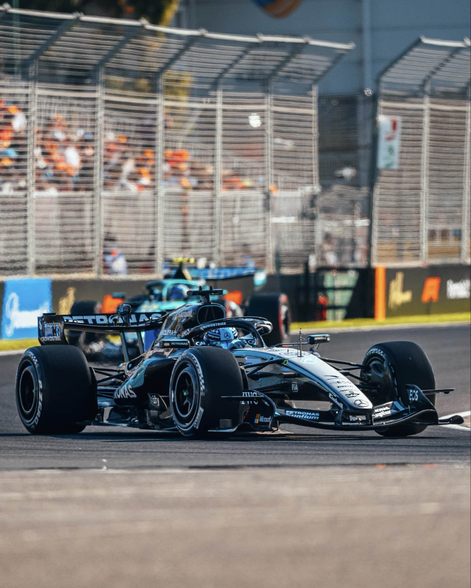 Formula uno paddock|Russell trionfa al GP Australia 2026: Mercedes 1-2 su Ferrari!